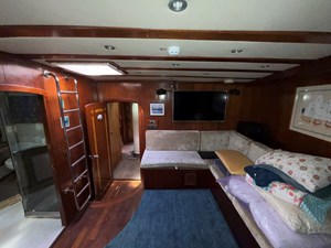 42 M Motorsailor  24 
