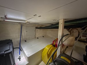 LITTLE LADY 74 Engine Room Starboard Aft