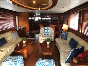 JEF82110L506 4 5_2006 80ft Jefferson Starship Pilothouse