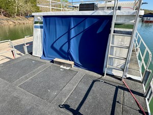 77 Sumerset 14 x 58 Aluminum Hull with Catwalks 69 