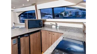 2004 Meridian 381 Sedan Bridge 2 