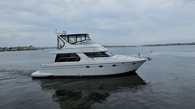 2000 Carver 450 Voyager Pilothouse 10 