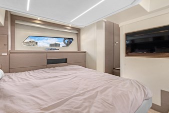 LUCKY ONE 23 Master port side looking aft