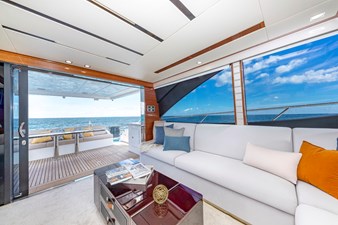 2022 Dyna Flybridge 63 26 Dyna Yachts 1 (2)