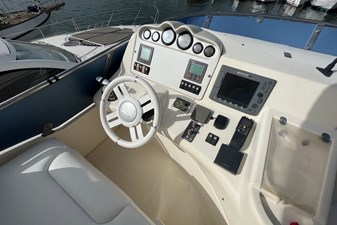 AZIMUT 50 FLYBRIDGE 24 50 azimut fly_24