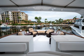 JUST DIVINE 14 61_tollycraft_just_divine_flybridge2