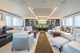 EMERALD 38 
