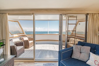 1984 Burger Raised Pilothouse 13 Main Aft Deck
