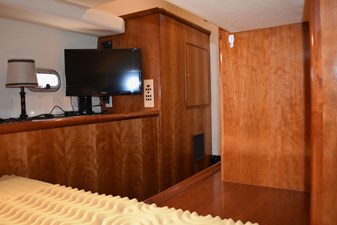 2001 Motor Yacht Sports Cat 44 48 P_162