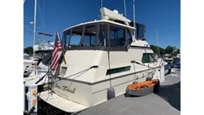 1991 Hatteras 40 Motor Yacht 3 