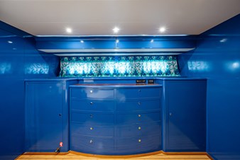 PIVOT 33 97_marlow_pivot_mid_ship_master_stateroom_7