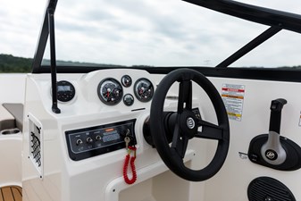 Bayliner VR4 29 