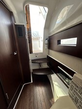 37' Pursuit 2021 17 