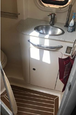 2016 Sea Ray 330 Sundancer 36 37