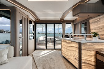 Yacht 20 Salon