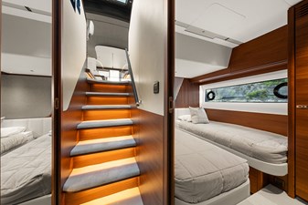 Princess S72 (S72515) 36 Lobby