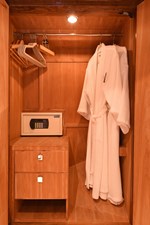 Mesmerize 46 2013 Hargrave 125 Raised Pilothouse