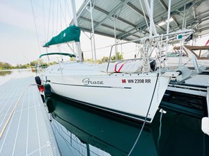 2000 Beneteau 311 27 