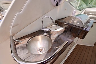 ANTANI 16 330-SUNDANCER-SEA-RAY-2014-YACHTSBLUE-COCKPIT-SINK