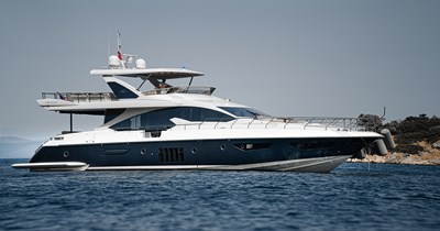 AZIMUT 80 0 Azimut 80 02