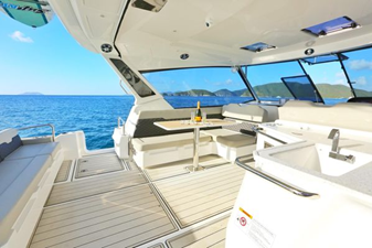 2020 Aquila Power Catamaran HydroFoil 2 3
