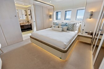 MOONRAKER 22 