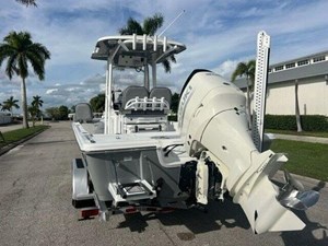 2021 Sea Pro 248 Bay 5 6