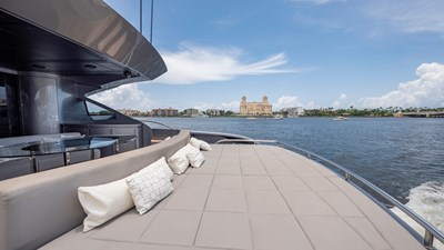 ANDIAMO II 33 YachtsBlue-108-Pershing-2021-For Sale-32