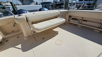 2016 Grady-White Express 330 16 