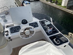 Azimut Magellano 53 44 