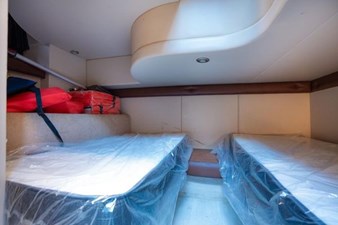 2009 Meridian 341 Sedan 11 
