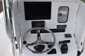 Contender 22 Sport 9 Garmin Touchscreen GPS/Chartplotter/Depth Sounder  