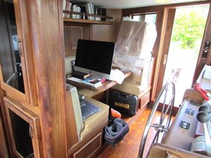 1982 Hatteras LRC Long Range Cruiser 7 8
