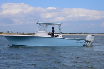 2022 Valentino 28 Center Console 0 