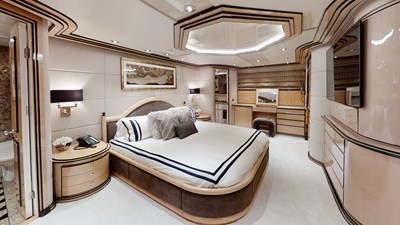 ENTOURAGE 66 MY-ENTOURAGE-2025-Bedroom