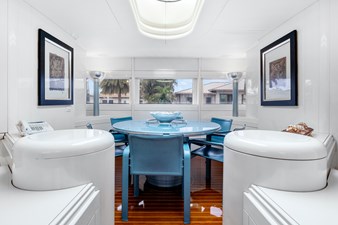 Highline 27 28_1989 102ft Oceanfast Motor Yacht HIGHLINE