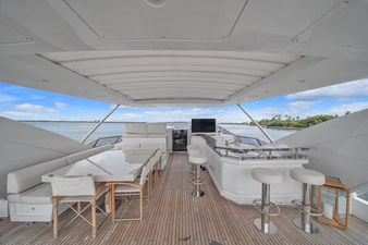 95 Raised Pilothouse 84 95' Azimut-53