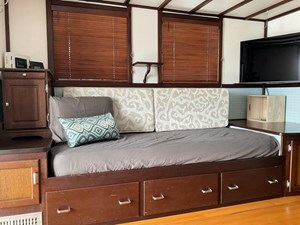 RESOLUTE 11 9212071_20240131124443611_1_XLARGE