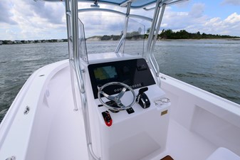 2022 Valentino 28 Center Console 10 