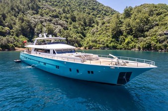 39,1 M CUSTOM BUILD MOTOR YACHT 2 Deep Water 02