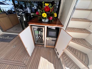 SLAINTE III 22 Bridge Aft Deck - Bar