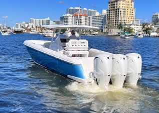 TALAN'T SHOW 12 Intrepid 40' 2021 Stern & Engines
