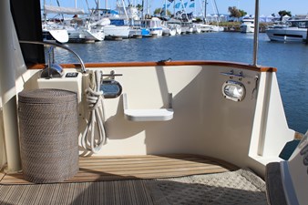 RED OCTOBER 80 Drop-down entry step