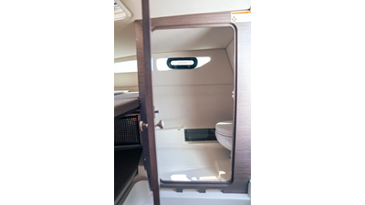 BAYLINER VR6 CUDDY 1 