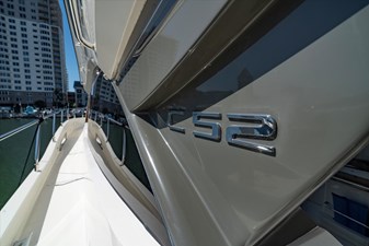 AQUASITION 32 AQUASITION Carver C52 Coupe