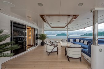 RHINO 27 28. Rhino open deck