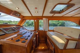 DREADNOUGHT 17 Helm Door