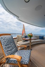 MISS STEPHANIE 48 Sun Deck Lounge area