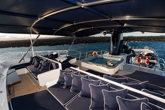 ASTERIA 27 Sundeck