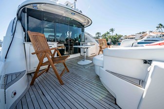 RECON ROYALE 13 Port cockpit